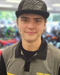 Darren Auger's Instagram, Twitter & Facebook