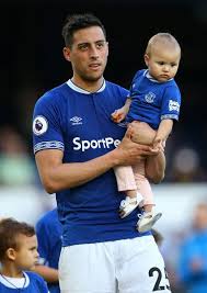 Everton defender ramiro funes mori could be out for the remainder of the season after suffering a knee injury while on international duty. I Pinimg Com 474x B3 97 6c B3976c9187574683b721