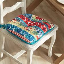The Pioneer Woman 16 X 17 Dazzling Dahlias Quilted Chair Pad Walmart Com In 2020 Chair Pads Pioneer Woman Chair Pads Walmart