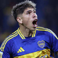 Tierra Amarilla celebró 134 años de historia reconociendo a la comunidad y  con un show a cargo de Los Charros de Lumaco.