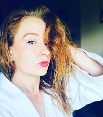 amanda voll fan page