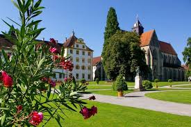 Schloss linderhof ist derzeit geöffnet; Kloster Und Schloss Salem Eines Der Schonsten Kulturdenkmaler Der Bodenseeregion