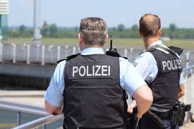 5 out of 5 stars. Polizei Bittet Um Hinweise 20 Jahrige Aus Dem Raum Freudenstadt Wird Vermisst Freudenstadt Umgebung Schwarzwalder Bote