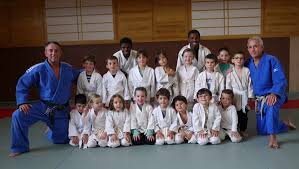 La dispute à la station de lavage finit en coup de lame. Bias Club De Judo Tous De Retour Sur Le Tatami Ladepeche Fr