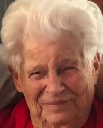 Betty Edge's Instagram, Twitter & Facebook