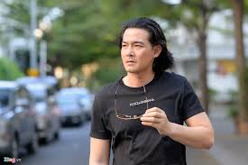 Quách ngọc ngoan là diễn viên tài năng của làng điện ảnh. Quach Ngá»c Ngoan NgÆ°á»i Ta Che Toi Phat TÆ°á»›ng Xuá»'ng Sáº¯c CÅ©ng Ä'ung Vov Vn