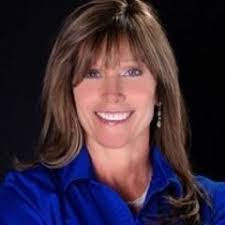 April Maynard's Instagram, Twitter & Facebook