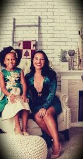 Последние твиты от kamaru usman (@usman84kg). Best Photos Of Kamaru Usman S Wife Daughter Law Of The Fist