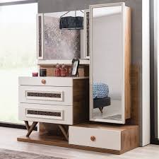 Na Dannom Izobrazhenii Mozhet Nahoditsya V Pomeshenii Bedroom Furniture Design Bedroom Closet Design Dressing Table Design