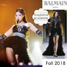 Solo (stylized in all caps) is the debut solo single by south korean singer, rapper and blackpink member jennie, released on november 12, 2018, through yg and interscope. Fashionblackpink On Instagram Jennierubyjane Performance Solo Sbs Gayo Daejun Price Unavailable Blackpink Jennie Looks Femininos Looks Vestidos