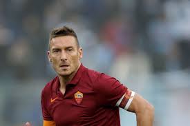 Meanwhile, arsenal midfielder granit xhaka says he is flattered to be linked with a move to mourinho's side. Roma S Best Ever Kit Bracket Quarterfinals Chiesa Di Totti