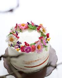 20 Edible Flower Cakes To Enjoy The Beautiful Sight And Taste Of Real Blooms Flower Desserts Birthday Cake With Flowers Edible Flowers Cake