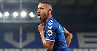 Issu d'une famille très modeste, le brésilien a dû batailler pour devenir. Richarlison Talks Planned Over Issue With Major Summer Implications