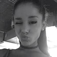 Bella Rivers (@BellaRivers__)