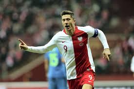 Przed meczem na pge narodowym było jasne, że niezależnie od wyniku polska z pierwszego miejsca awansuje na euro 2020, a słowenia na mistrzostwa nie pojedzie. Eliminacje Euro 2020 Polska Slowenia Lewandowski Znowu Zaczarowal Stadion Narodowy Wygrana Polakow Sport Wp Sportowefakty