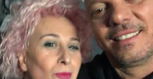 Storie da Sanremo, da Reggio l'hair stylist Anna Foti: «Nei miei anni al  festival tanta adrenalina e tutte le emozioni dei big della Canzone  italiana»