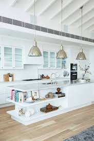 Affectionately known as 'the beach hutt' in reference to the nickname 'the hutt' given to her by a. Deborah Hutton S Hamptons Style Freedom Kitchen Beach Style Kitchen Sydney By Freedom Kitchens Houzz