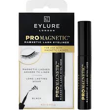 This is a video on how to remove the liner from the magnetic lashes. Eylure Promagnetic Magnetic Lash Eyeliner Ulta Beauty