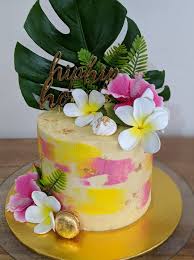 Maybe you would like to learn more about one of these? Hawaiian Cake In 2021 Hawaiian Cake Hawaiian Birthday Cakes Hawaiian Party Cake