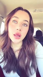 Nicole Streck's Instagram, Twitter & Facebook