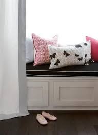 Black And White Bench Seat Cushion Google Image Result For Http 2 Bp Blogspot Com 7vowrpt7li4 Shejguse4li Aaaaa Window Seat Nook Living Room Built Ins Window Benches