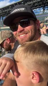 Drew Clay (@drewclay)