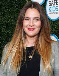 Really Beautiful Female Celebrities With Long Hairstyles Best Hairstyle Models Hair Styles Long Hair Styles Celebrity Hairstyles