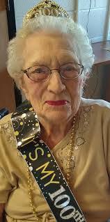 Jesse Casiano's Instagram, Twitter & Facebook