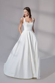 Style Charleston Stretch Mikado Ball Gown With Square Neckline Justin Alexander Signature Charleston Wedding Dress Wedding Dress Trends Square Neckline Wedding Dress