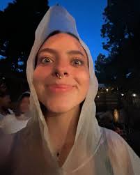 Miranda Mathis (@officially.miranda) • Instagram photos and videos