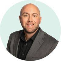 Casey Mckeon's Instagram, Twitter & Facebook