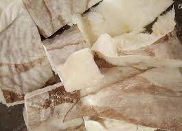 Va da sé che le differenze nutrizionali tra baccalà e stoccafisso sono veramente poche, anche se entrambi sono inferiori al merluzzo fresco per via della perdita di sostanze con il processo di conservazione. Baccala O Stoccafisso Scopri Le Differenze E Come Cucinarlo