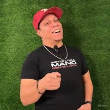 Winston Ochoa (@Wochoa11)