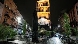 À bruxelles toujours, il sera désormais interdit de consommer de l'alcool sur tout le territoire entre 22. Bruxelles Vers Un Allongement Du Couvre Feu Le Soir Plus