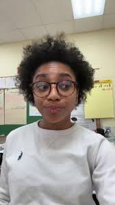 Fishtank Storytime: Marine Biology Adventures in a Fourth Grade Classroom