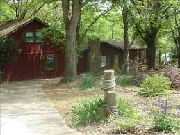 Hartwell Vacation Rental 4 Br Hartwell Lake House In Ga Hartwell Heaven The Surf Shack Cottage And Carriage House Vacation Vacation Rental House Rental