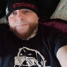 💕 IM LIVE 💕 Let's be mean to our friends but like in a funny way and with  weapons ✓ http://twitch.tv/novarockafeller