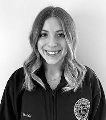 Beth Bronson's Instagram, Twitter & Facebook