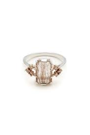 25 Alternative Engagement Rings For The Unconventional Bride Nontraditional Engagement Rings Colored Stone Engagement Rings Rose Engagement Ring