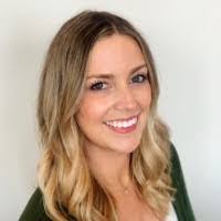 Keri Hoyle's Instagram, Twitter & Facebook