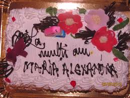 Iulian a fost felicitat de toți prietenii săi și a primit cadouri frumoase. La Multi Ani Maria Alexandra Iulian Dideanu