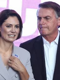 Às ordens, capitão': qual será o futuro político de Michelle Bolsonaro?