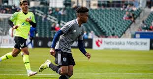 Lafc and sporting kc committed several fouls throughout the game. Gmelcmewfvhbjm