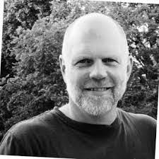 Gilson Benetti's Instagram, Twitter & Facebook