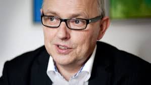 Rettelse: John er socialdemokrat