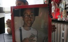 Un avis de décès dans la seine saint denis ? Saint Denis Une Famille Cassee Apres La Mort De Luigi Tue Par Balles Il Y A Un An Le Parisien