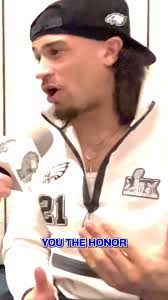 Kurt Fielding's Instagram, Twitter & Facebook