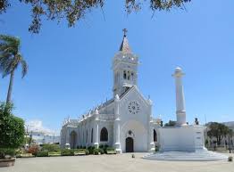 Soy un comunicador y licenciado en derecho de san pedro de macoris, con una vocación de servicio incuestionable. San Pedro Hat Einfach Flair Catedral San Pedro Apostol San Pedro De Macoris Reisebewertungen Tripadvisor