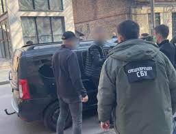 Будьте в курсі усіх подій в країні, найголовніші кримінальні новини за сьогодні, за тиждень, весь місяць. Stalo Vidomo Kogo Zatrimali Na Habari Bilya Dbr U Rivnomu Patrul Novini Rivnogo Video On Line Vse Pro Telekompaniyu Telekanal Rivne 1