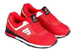 Hasil gambar untuk trend sepatu sport warna terbaru